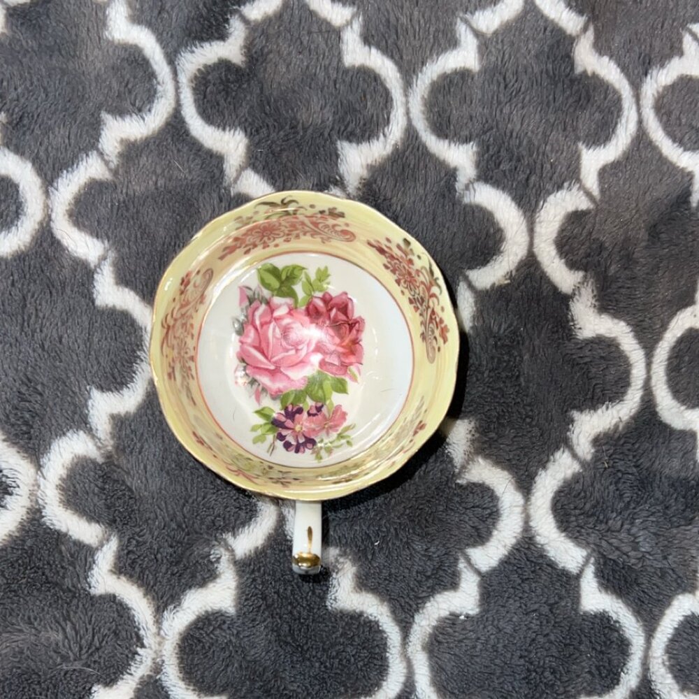 Delicate Royal Halsey Iridescent Yellow L & M Very Fine Cup